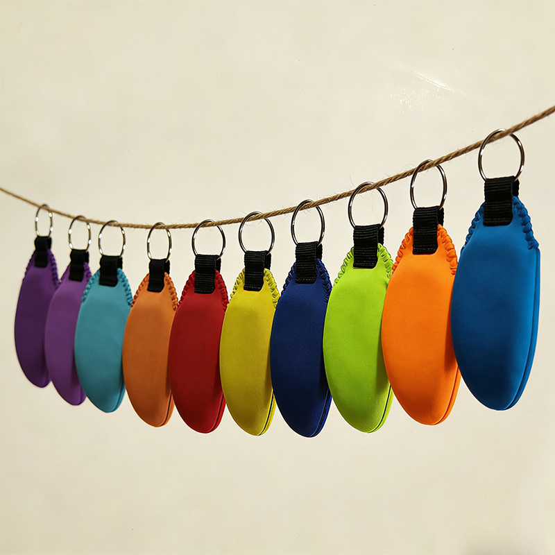 Diving material pendant