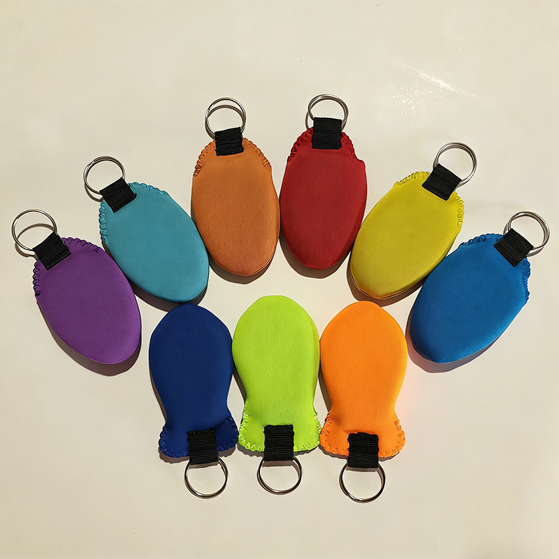 Diving material pendant